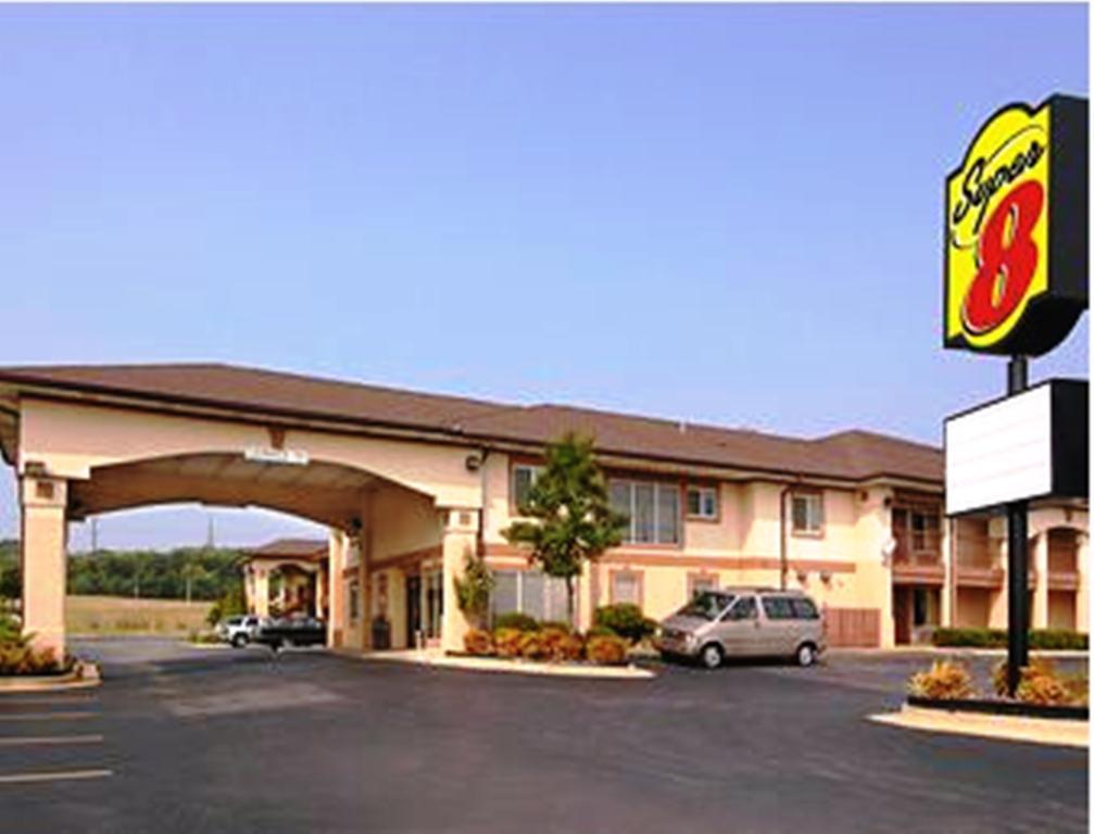 Super 8 By Wyndham Decatur Priceville Exterior photo